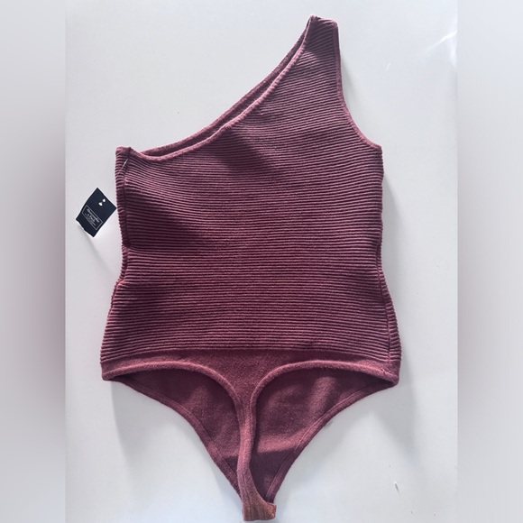 Abercrombie one shoulder bodysuit - Picture 2 of 2